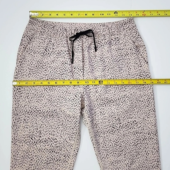 Lululemon Jet Slim Crop Pant Luon Dottie Dash Grain Black  Cream Pockets Size 8 - Picture 14 of 16